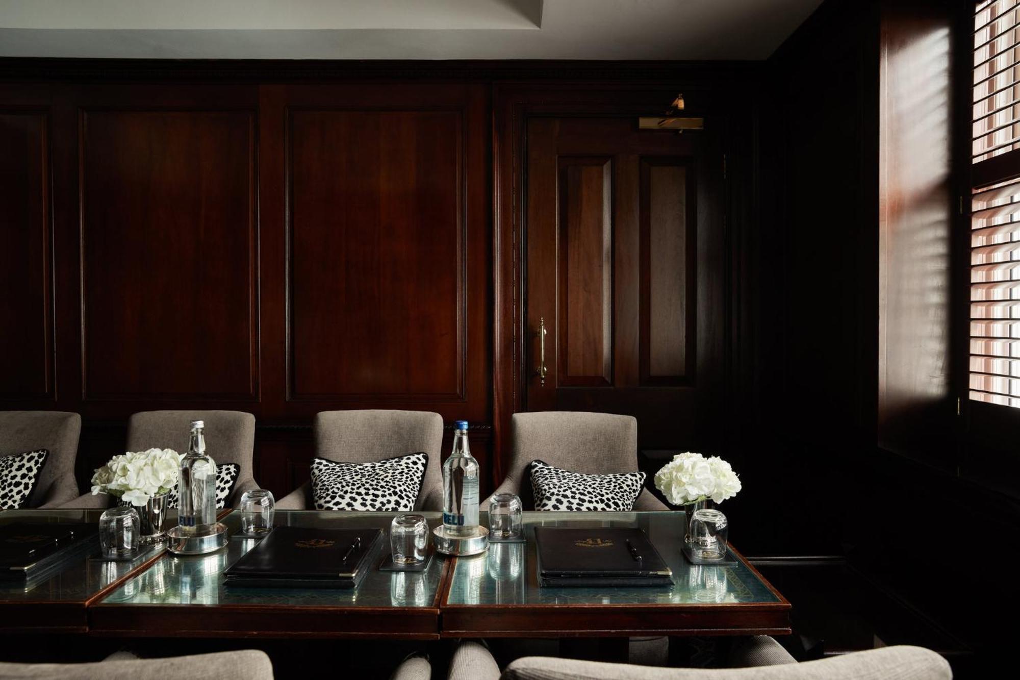41 Hotel London Exterior photo The boardroom at the London office