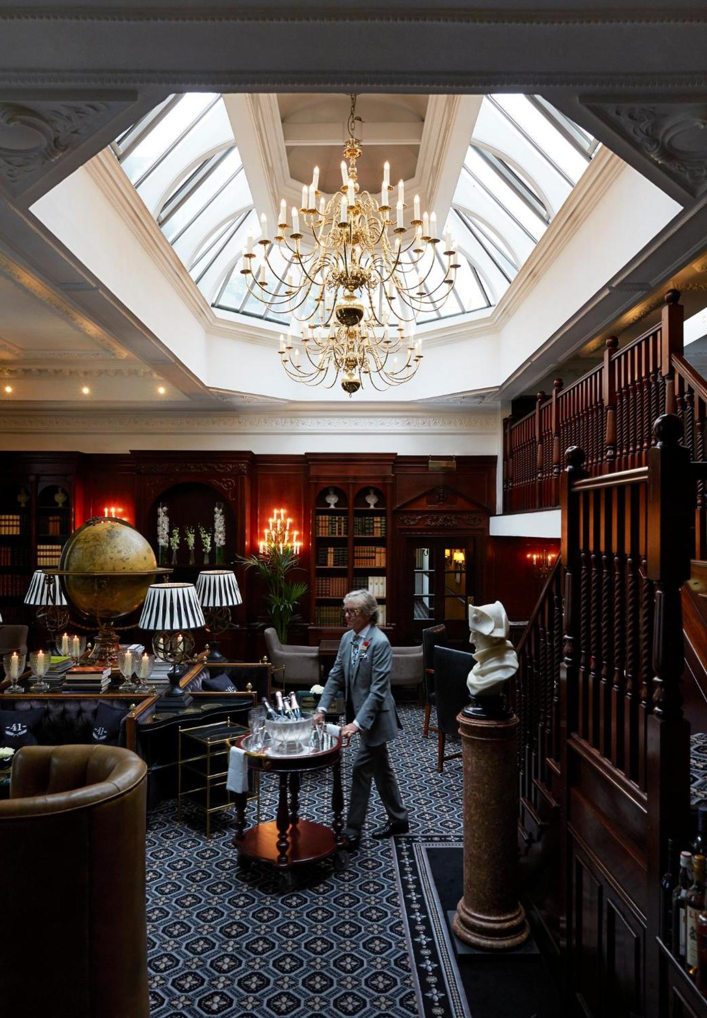 41 Hotel London Exterior photo The Library at The Ivy, 2016